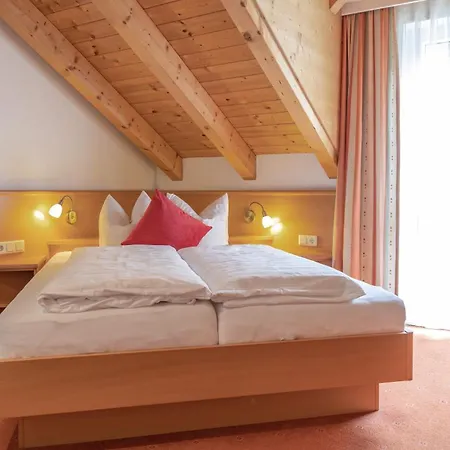 Apart Anna-maria Ischgl