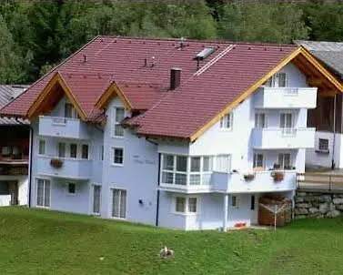 Apart Anna-maria